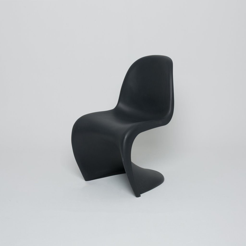 S chair
