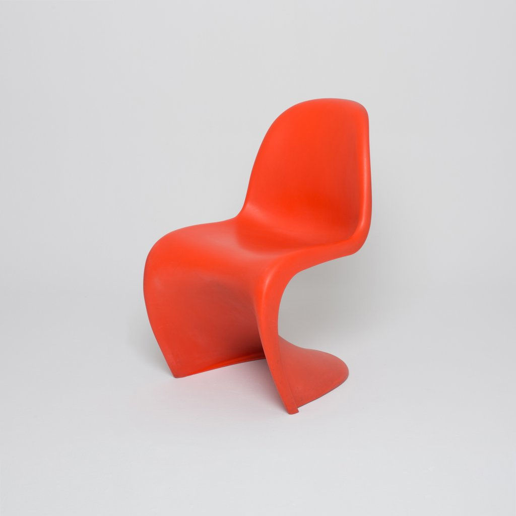 S chair