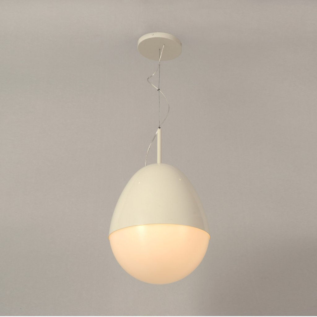 egg ceiling 350    prix public 500 €