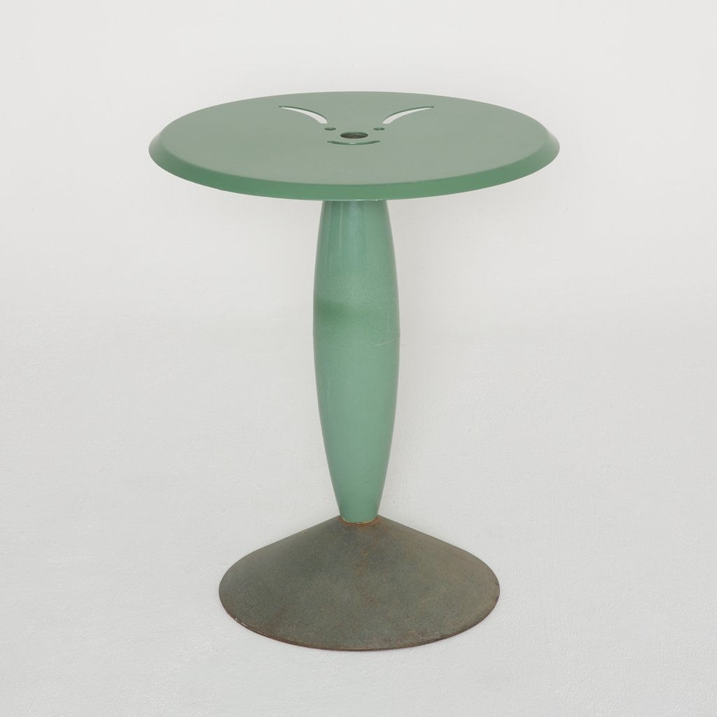 TABLE CLOWN