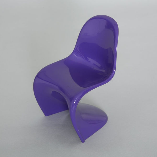 S chair