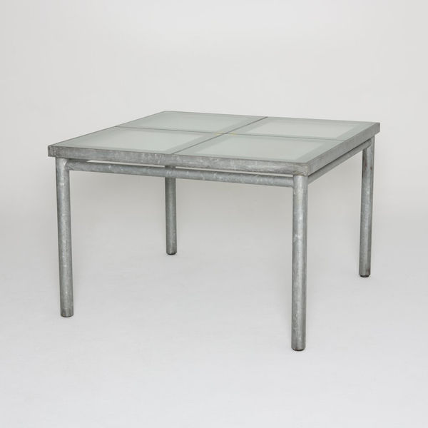 Table CLM-BBDO petit modele