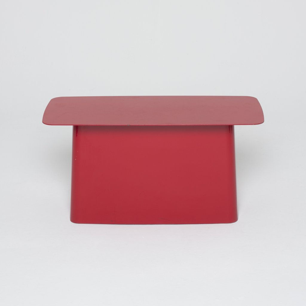 Metal Side Table (grande)