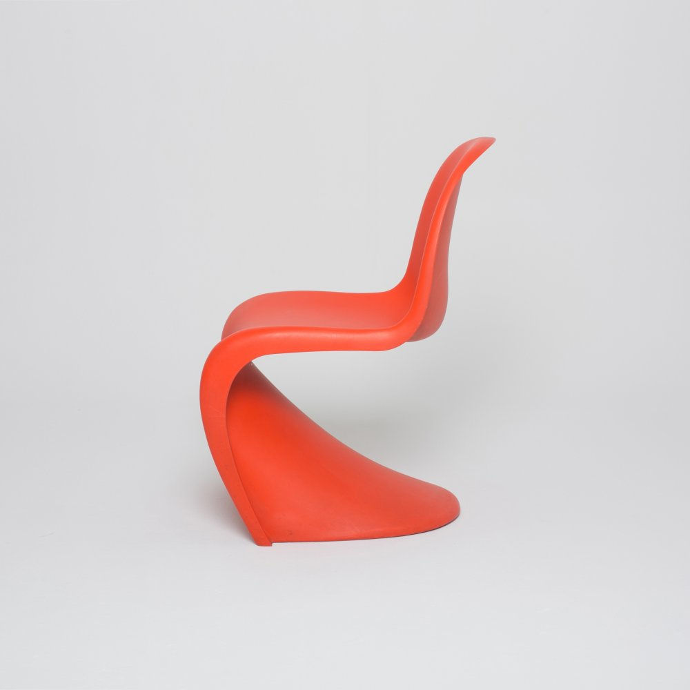 S chair