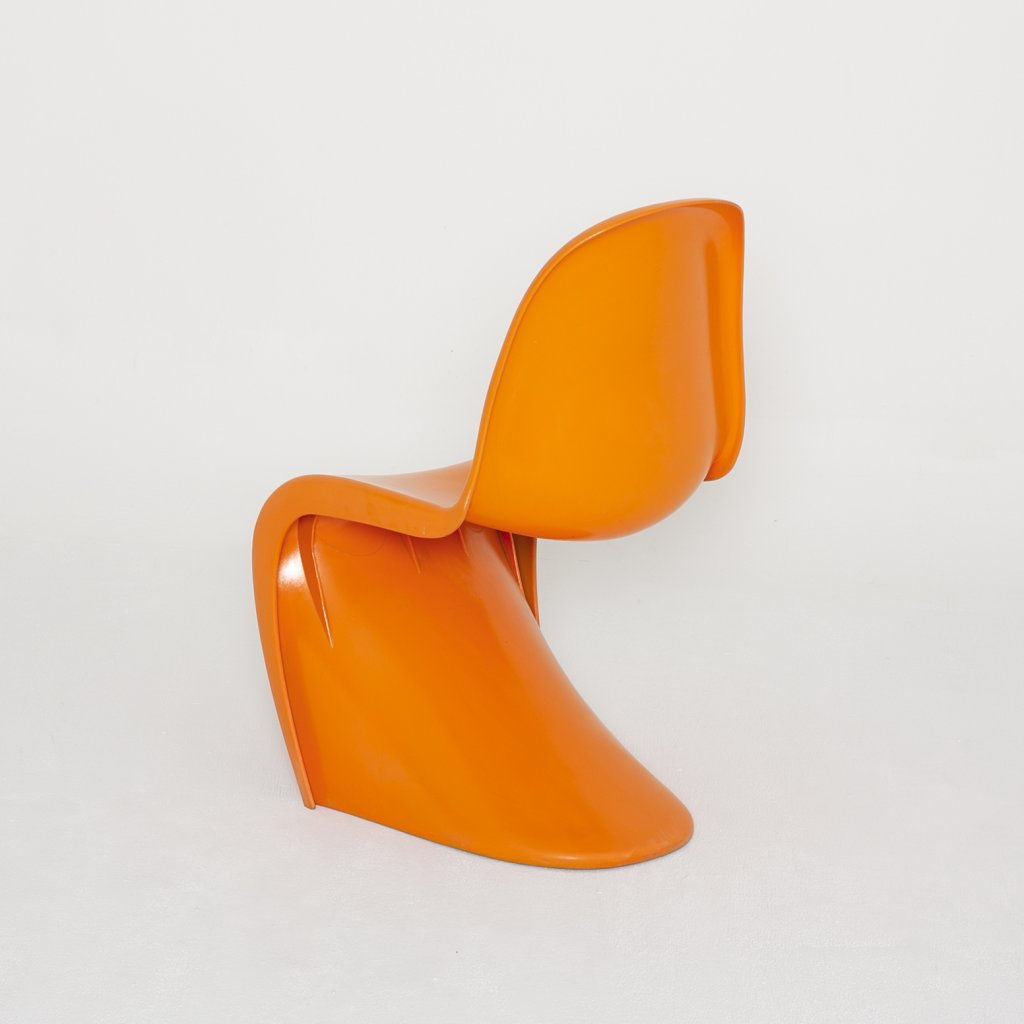 S chair