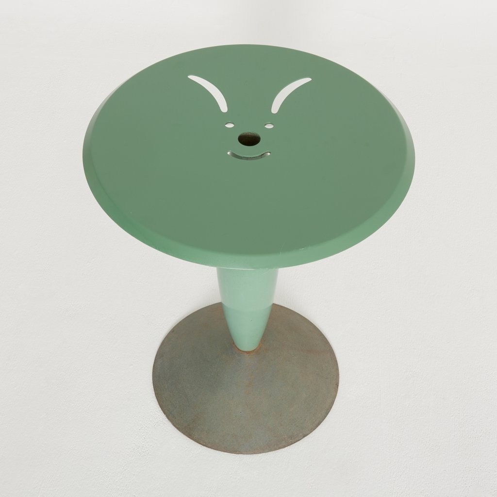 TABLE CLOWN