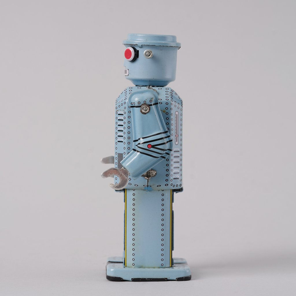 6310