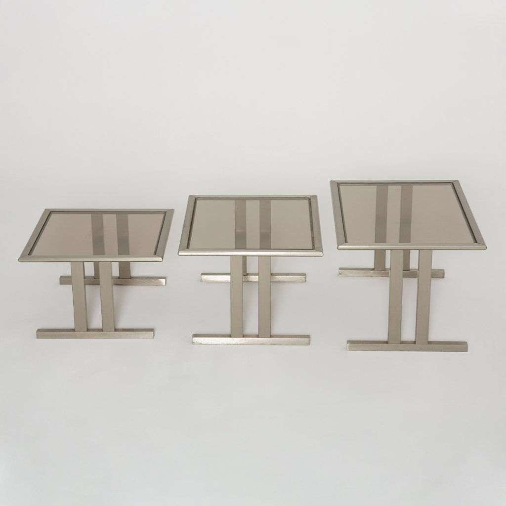 Table gigogne