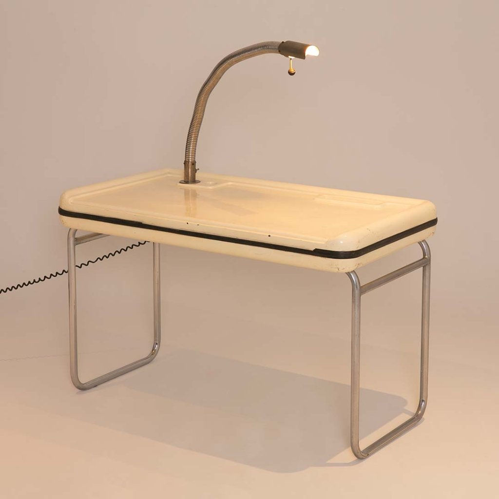 Petit bureau B 211