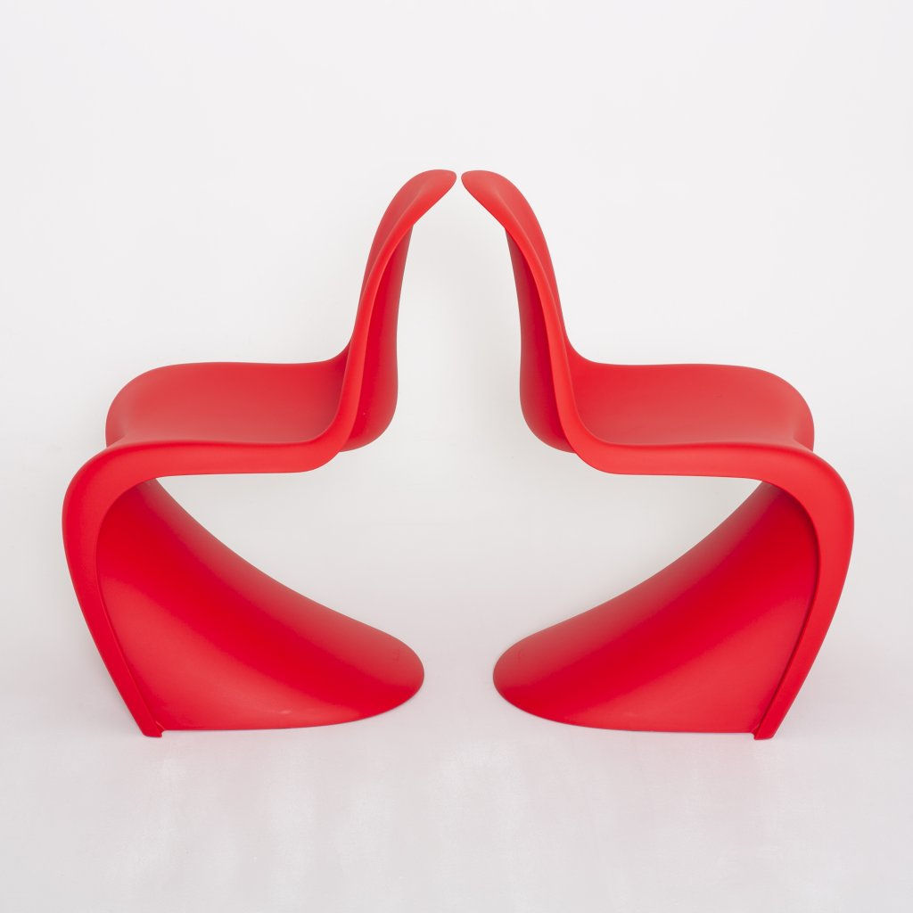 S-Chair