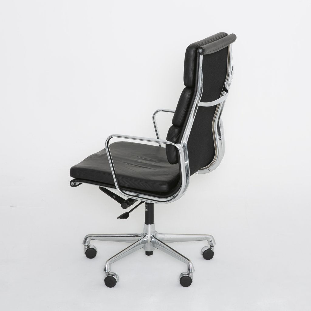 Soft Pad Chairs EA 219
