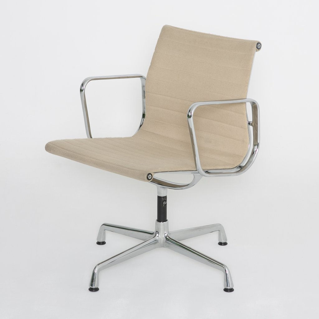 ALUMINIUM CHAIR EA 104