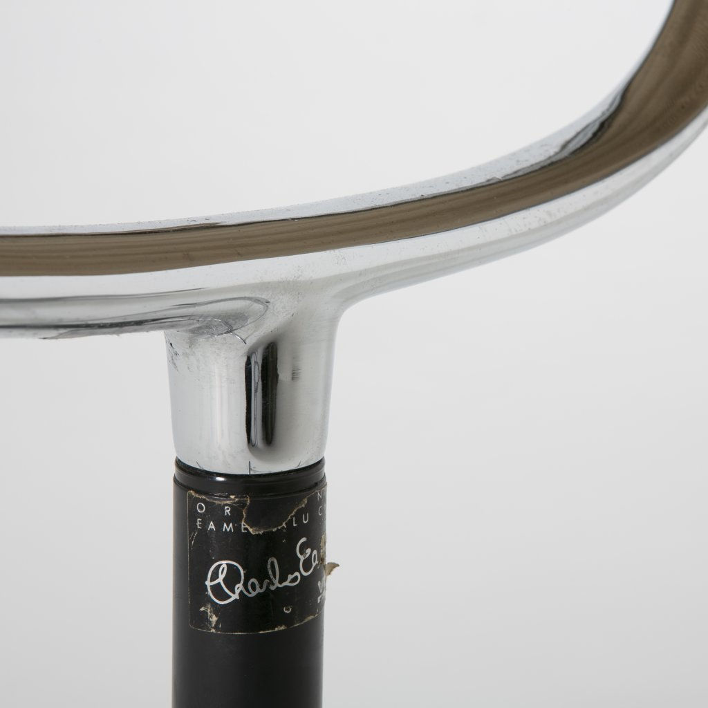 ALUMINIUM CHAIR EA 104