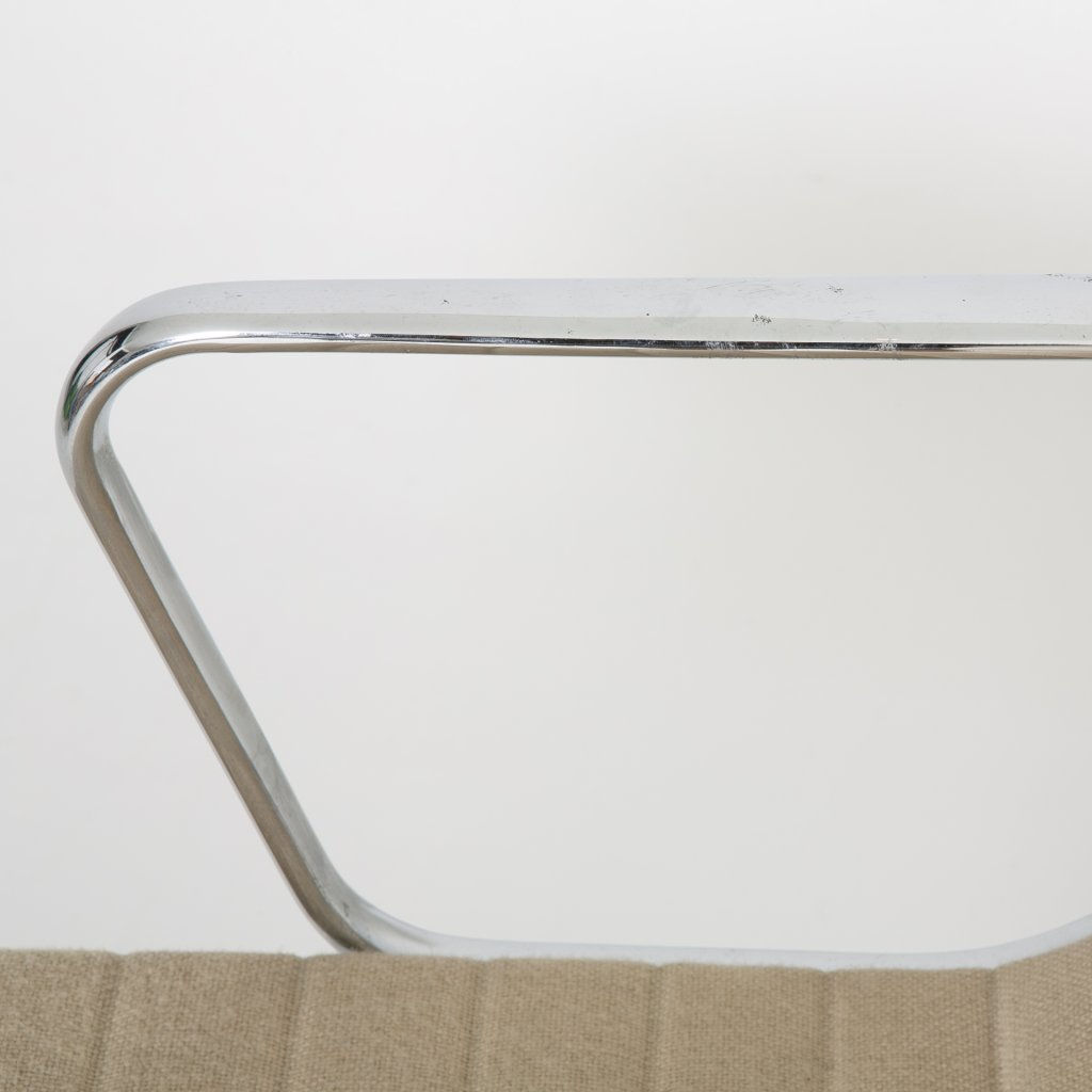 ALUMINIUM CHAIR EA 104