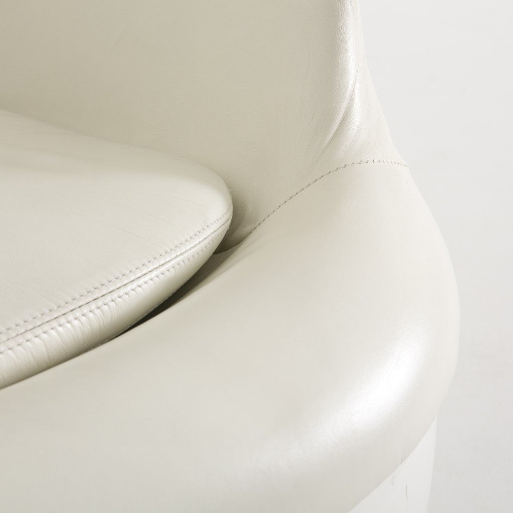 Grand Culbuto et son pouf
