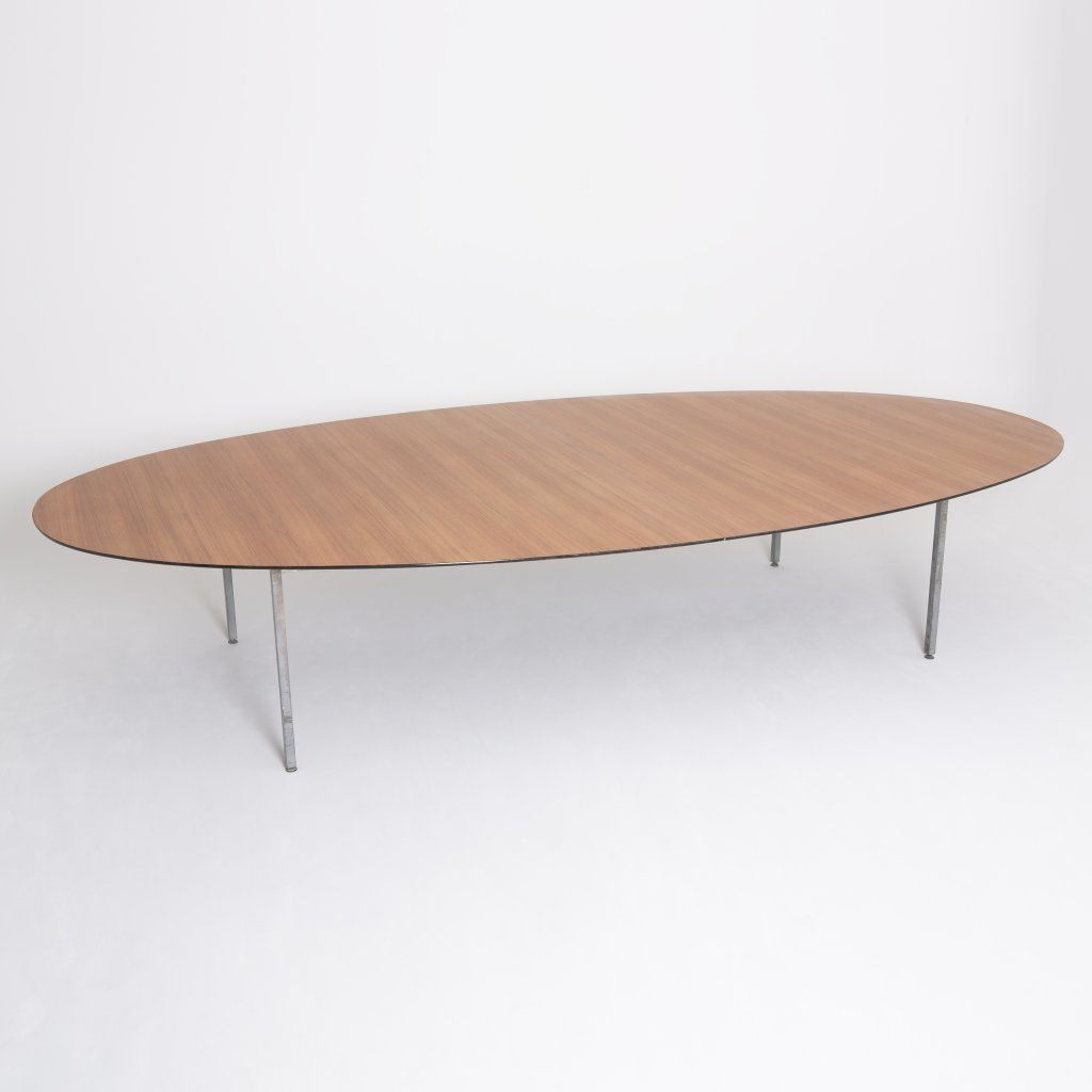 Grande table de conference