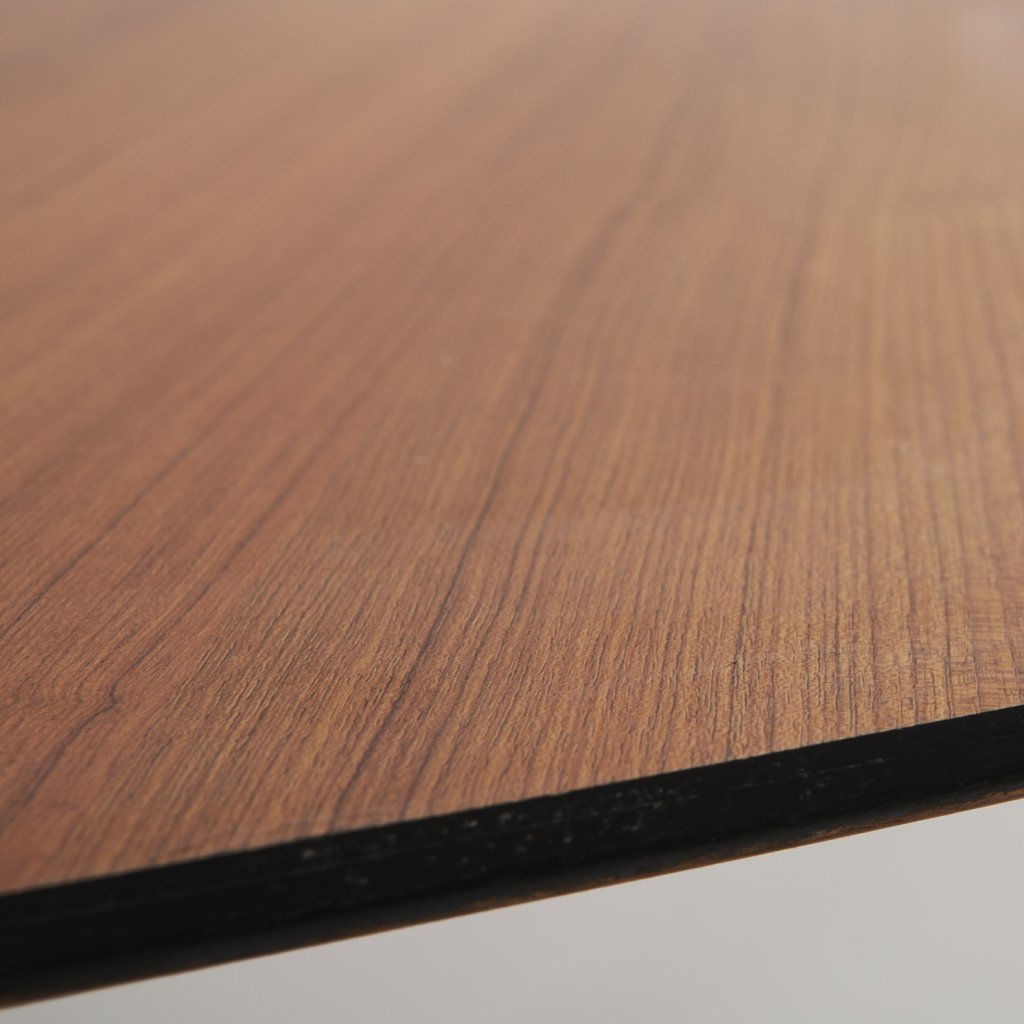 Grande table de conference