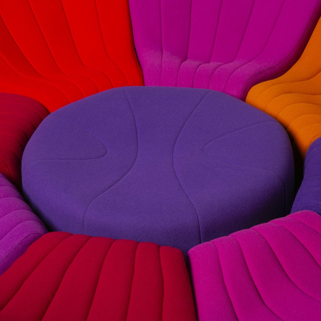Chromatique Conversation pit