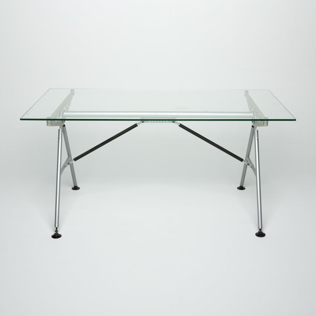 Bureau ''XM4''